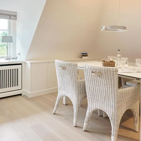 Apartment Lueuevhuk *