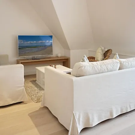 Lueuevhuk Apartment *